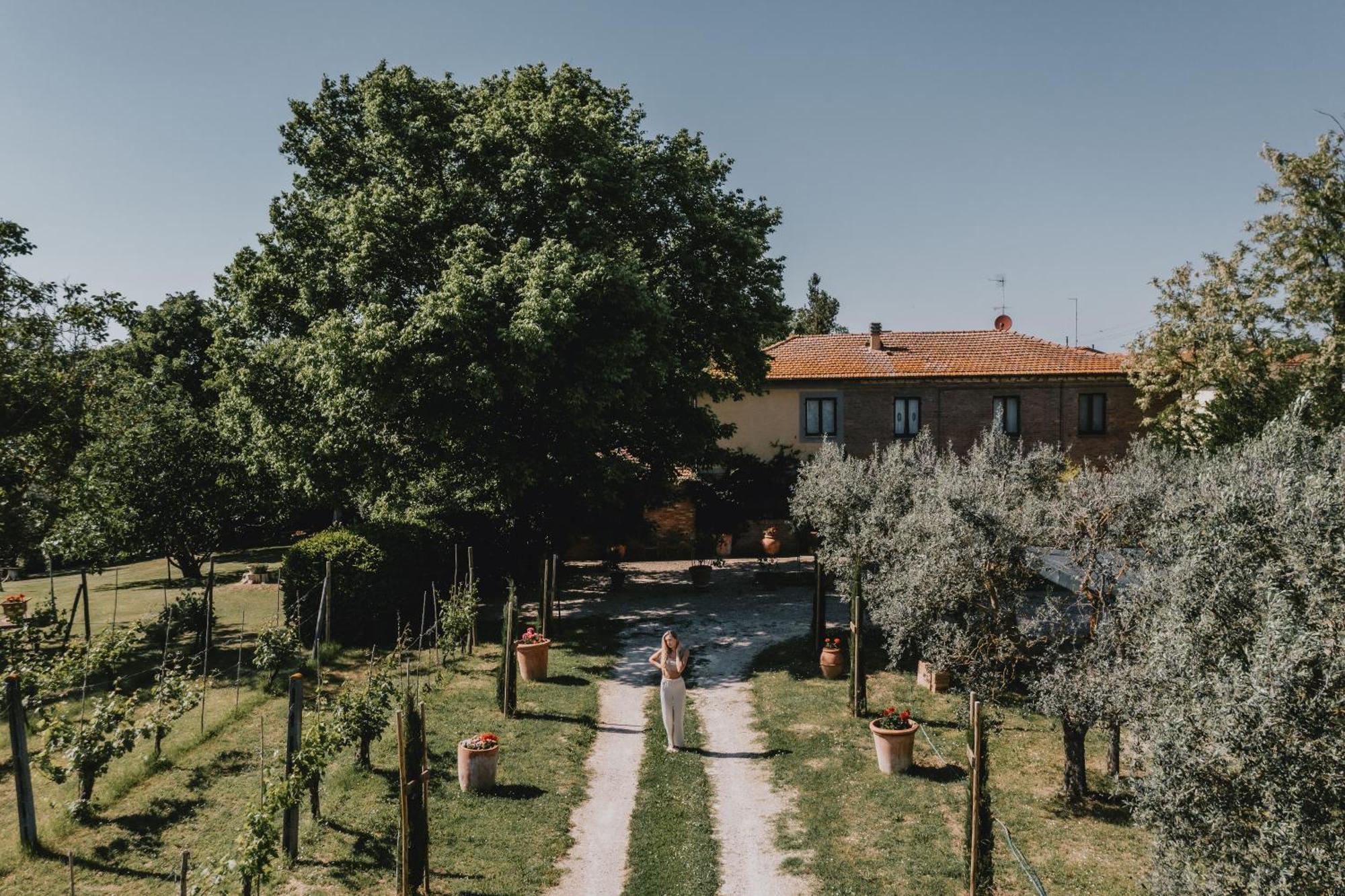 Podere Biagio Valiano Exterior photo